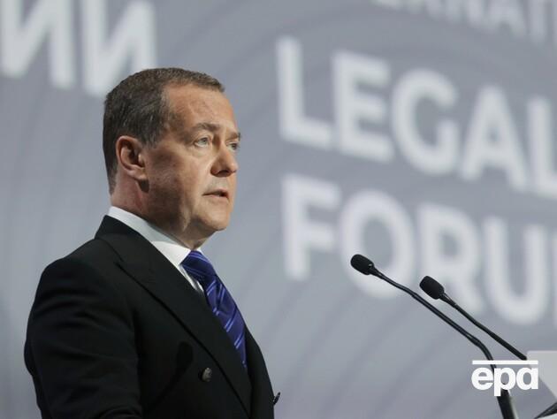 Медведєв заявив, що їде до прифронтової Курської області РФ