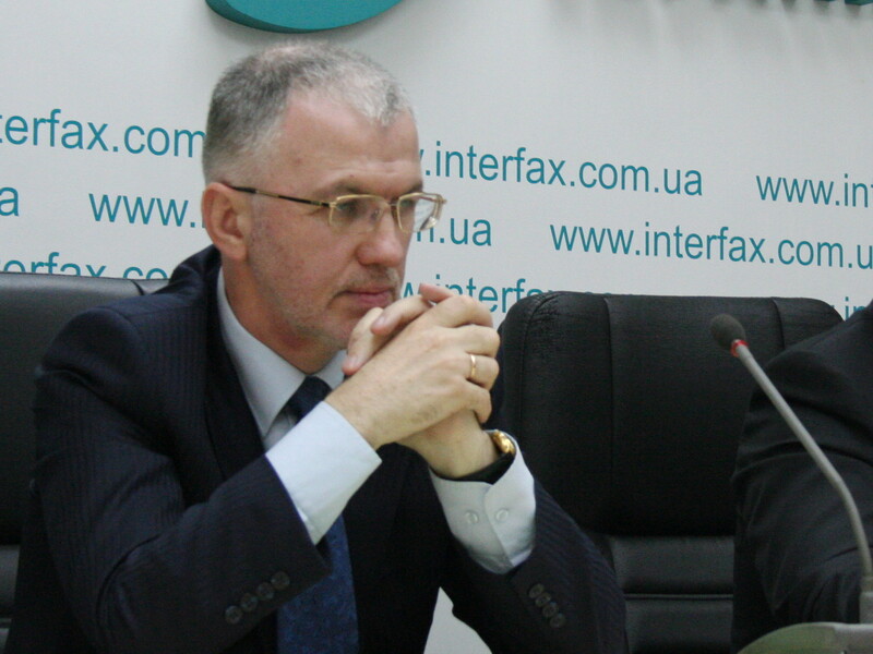 Політолог Постернак: Мінеральну угоду США – Україна може зірвати легендарний український шахрай