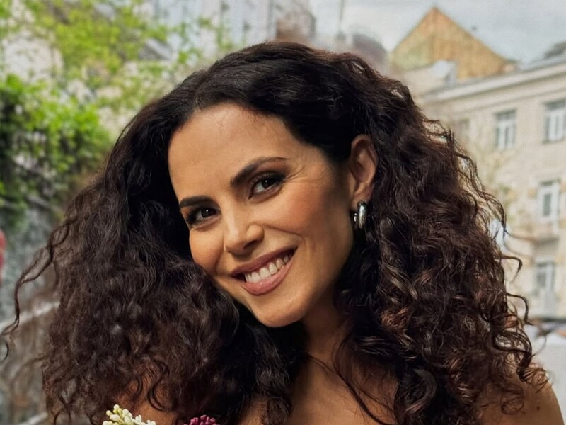 Каменских крупным планом показала свой невероятно плоский живот. Фото