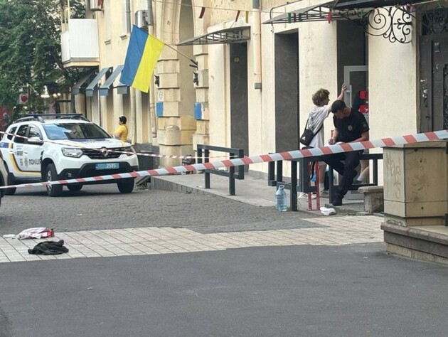 В центре Одессы произошла стрельба. Есть раненый, нападавшие скрылись