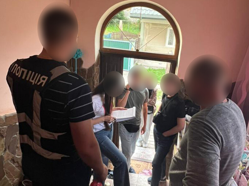 Во Львове отец заставил дочь с инвалидностью заключить фиктивный брак с военнообязанным – полиция