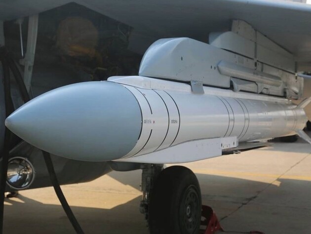 Гибрид авиабомбы и ракеты. Эксперт рассказал о деталях оружия, которым РФ атаковала Днепр, и чем его можно сбить