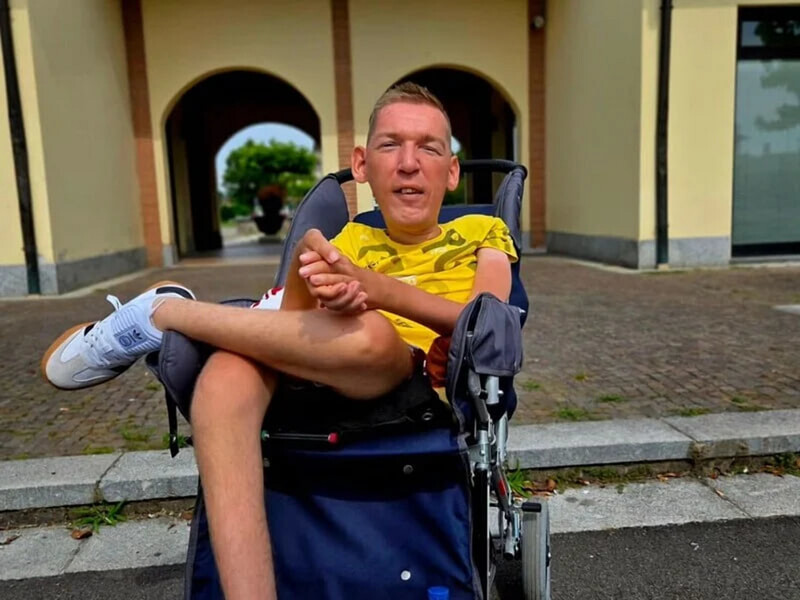 Лучший друг Гусакова после наезда на полицейского скрылся на чердаке и отказывался спускаться – СМИ