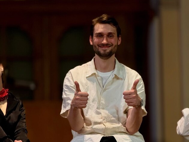 Соліст кайфував на сцені й прокинувся знаменитим – відео з виступу львівського хору залетіло на 6 млн