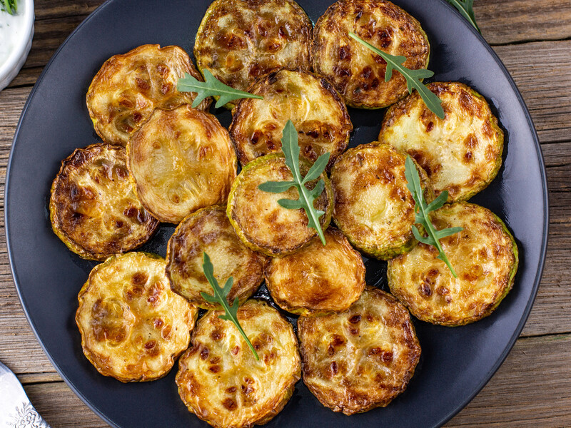 Благодаря этому кляру кабачки получатся очень вкусными и сочными. Быстрый рецепт