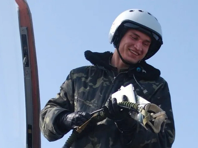 Зеленский отреагировал на гибель украинского пилота F-16 Устименко