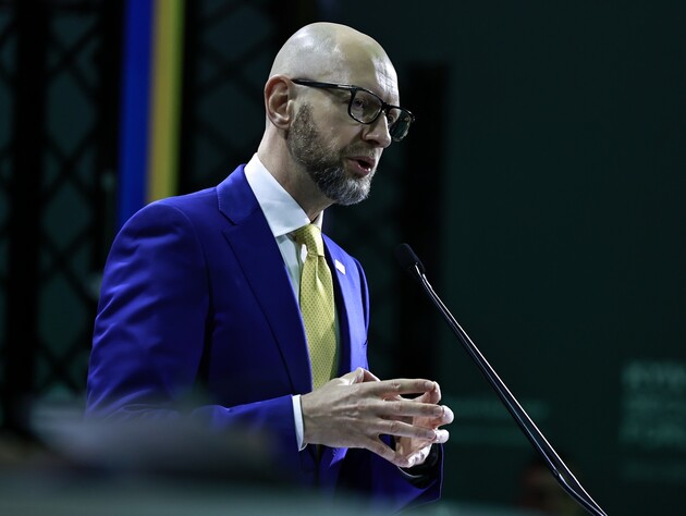 Яценюк: Очень хочу, чтобы Трамп получил Нобелевскую премию мира. Для этого нужно, чтобы Украина победила