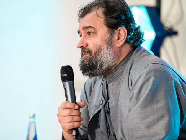 У РПЦ заявили, що жінки мають молитися за чоловіків і 