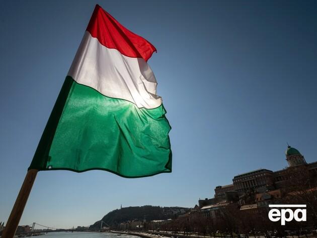 Ще одна країна, окрім Словаччини, блокує 18-й пакет санкцій проти РФ – ЗМІ