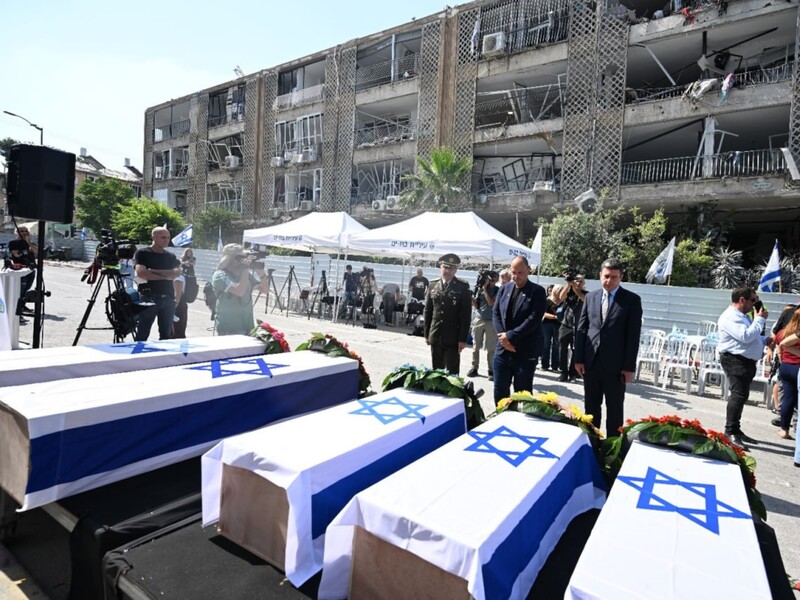 В Ізраїлі попрощалися з родиною українців, яких убила іранська ракета