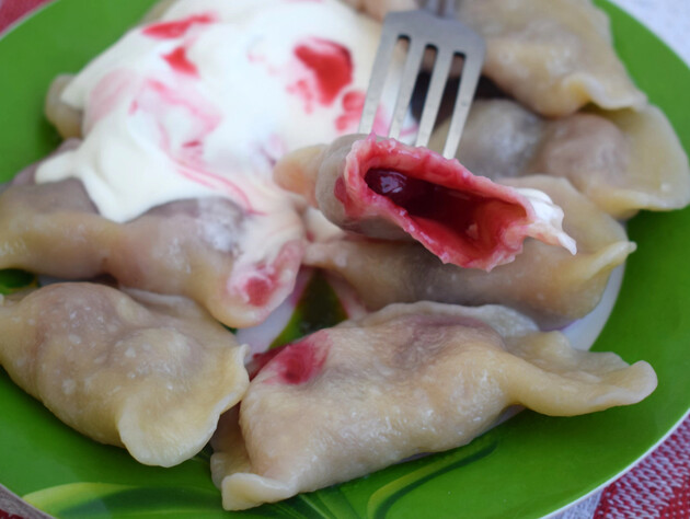 Такие вареники с вишнями – самые вкусные. Сохраните рецепт