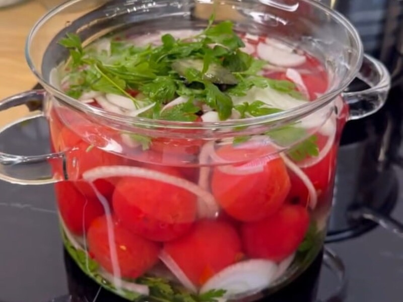Так вкусно помидоры можно приготовить только по этому рецепту. Просто залейте их холодным маринадом