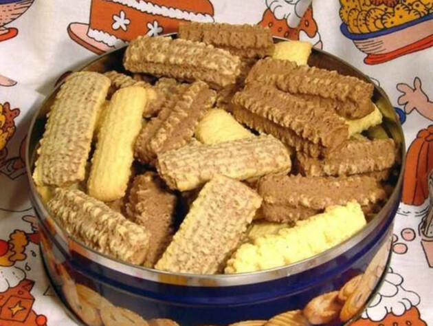 Забытый десерт из детства. Как сделать двухцветное печенье через мясорубку