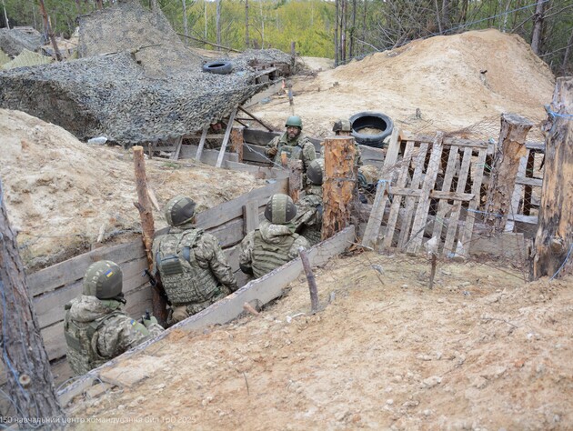 Сирський заборонив скупчення військових у наметах і продовжив підготовку мобілізованих