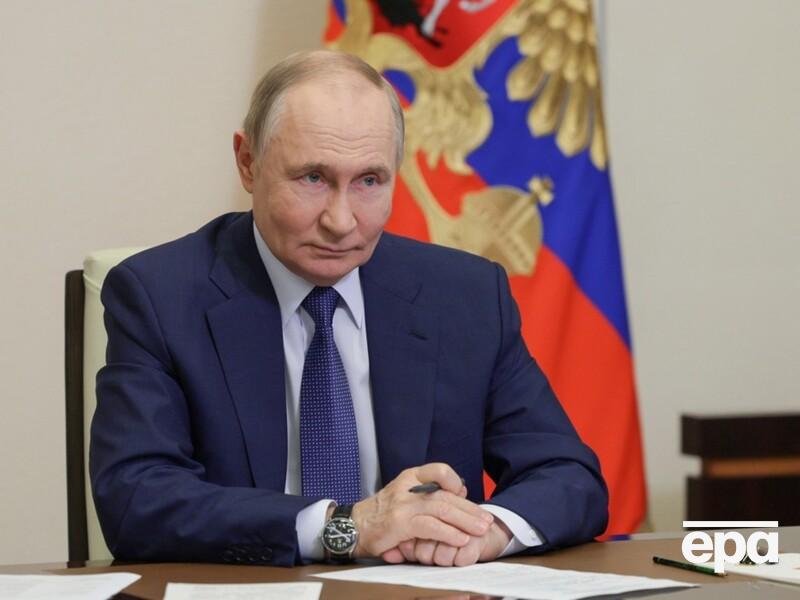 Путин провел телефонный разговор с Макроном – Кремль