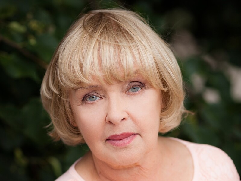 Роговцева зворушила мережу світлиною із сином, який помер 13 років тому