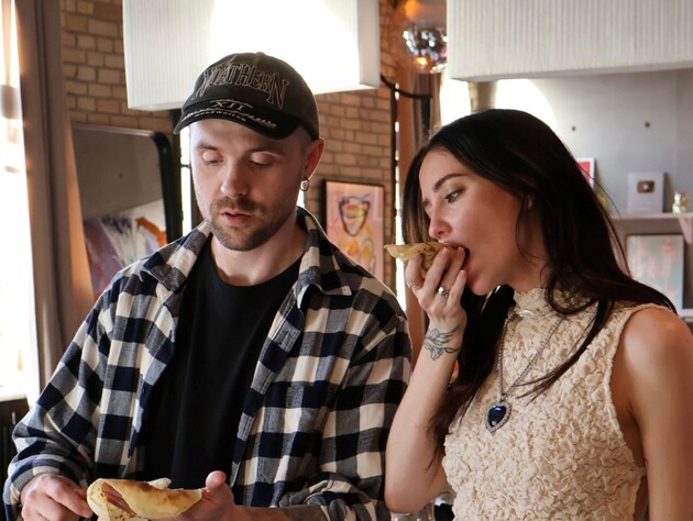 В сети всплыло новое свадебное фото Дорофеевой – певица запечатлена в очень трогательный момент