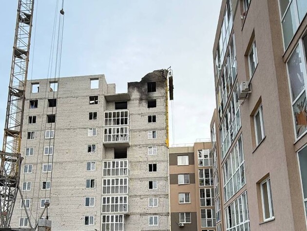 В РФ дроны атаковали завод, который производит батареи для беспилотников. Видео