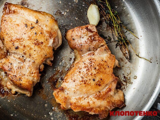 Соковитий курячий стейк з апетитною скоринкою. Клопотенко поділився рецептом і порадами