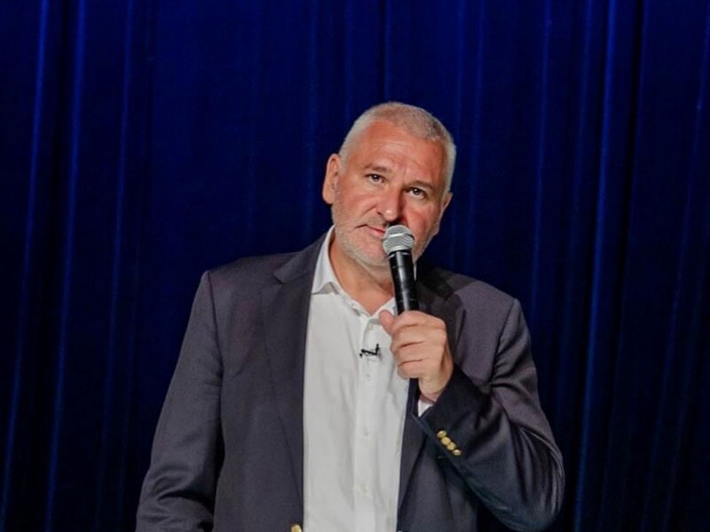 54-летний Фейгин тайно стал отцом и впервые показал фото своей четырехмесячной дочери