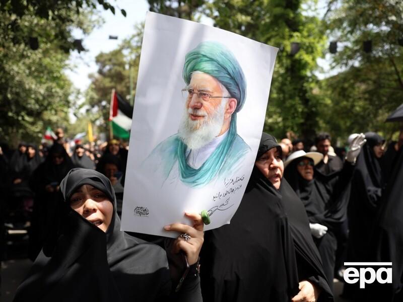 Лідер Ірану не з'являвся на публіці 25 днів, йому вже шукають наступника – ЗМІ