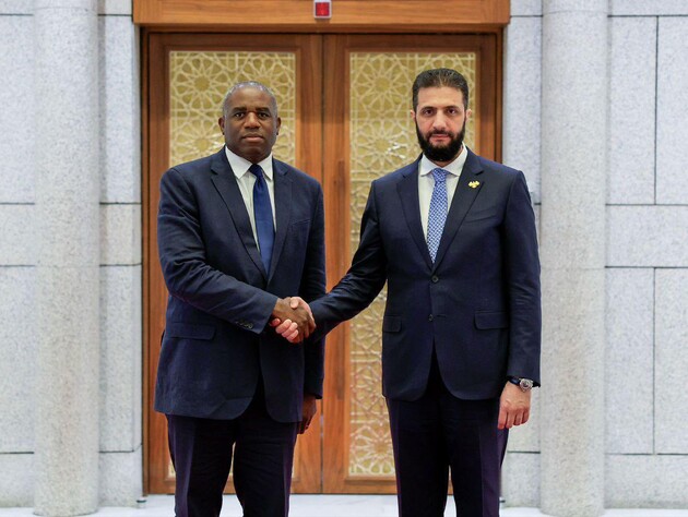 Великобритания возобновила дипломатические отношения с Сирией после падения режима Асада