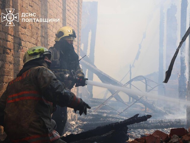 У ДСНС показали наслідки російської атаки на Кременчук. Фото