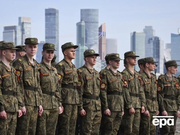 У РФ курсанти-десантники вбили свого командира, зв'язавши стропи його парашута – Telegram-канал