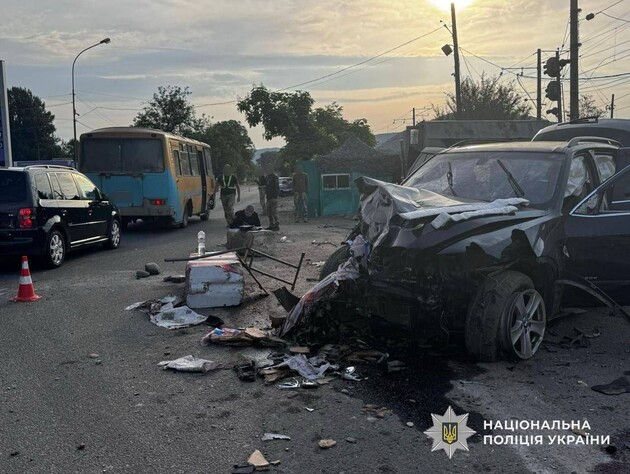 На Закарпатті у блокпост урізався BMW, загинув прикордонник. У ДПСУ назвали прізвище
