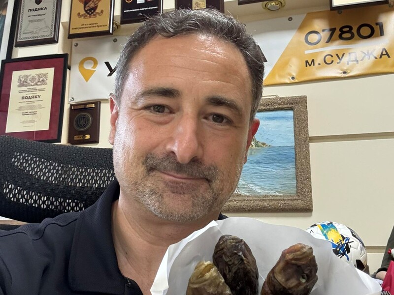 Заметно похудевший глава 