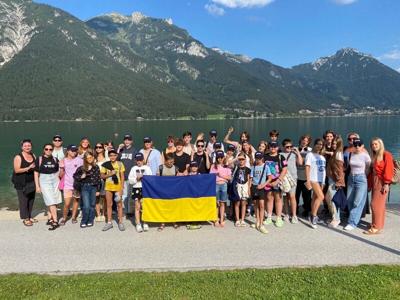 11 країн за два роки. Паламар розповів про відпочинок, який азовці організовують дітям бійців. Фото