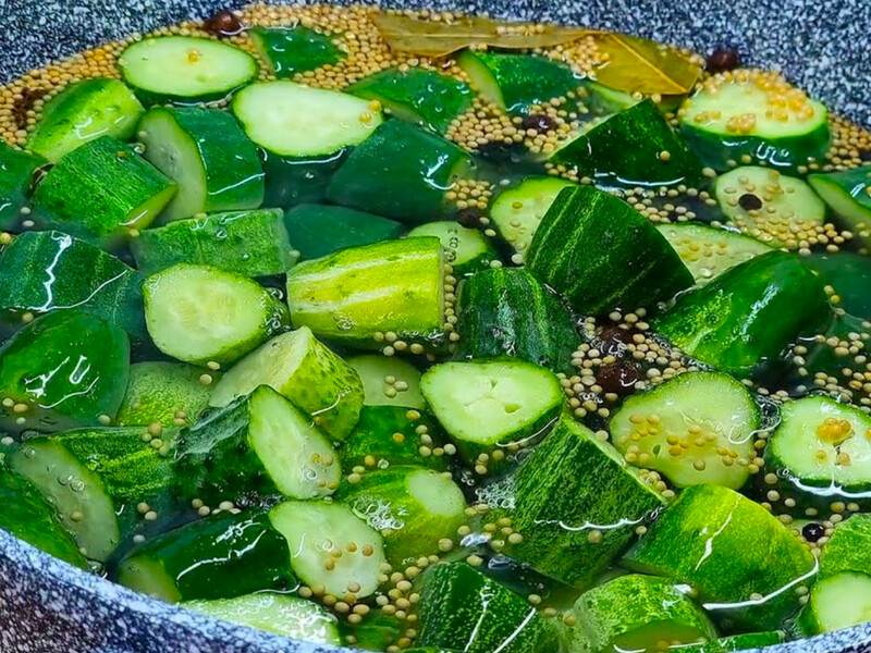 Ни одна баночка не останется до весны. Рецепт огурцов по-фински