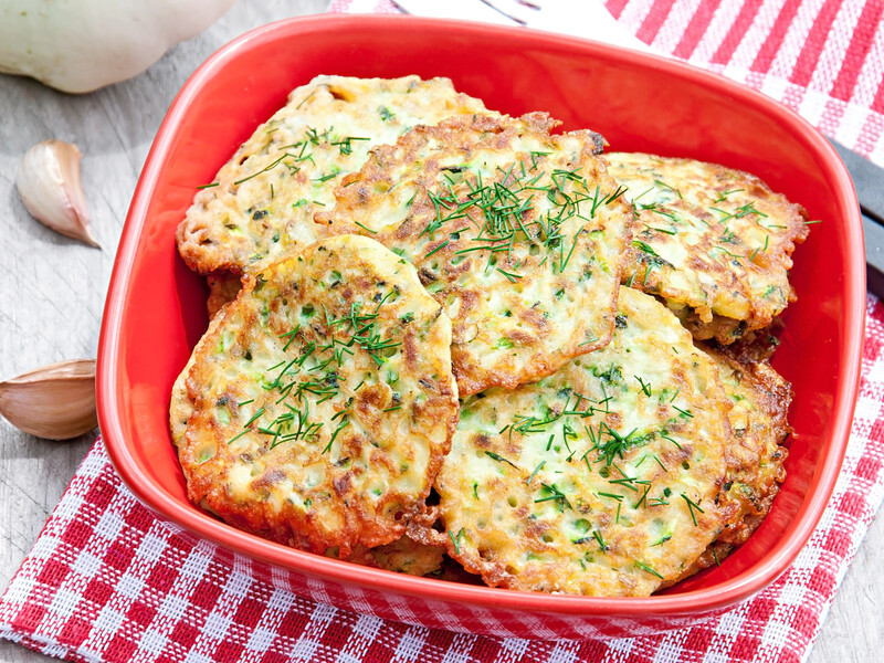 Добавьте это к творогу – и получите идеально вкусные оладьи. Очень простой рецепт