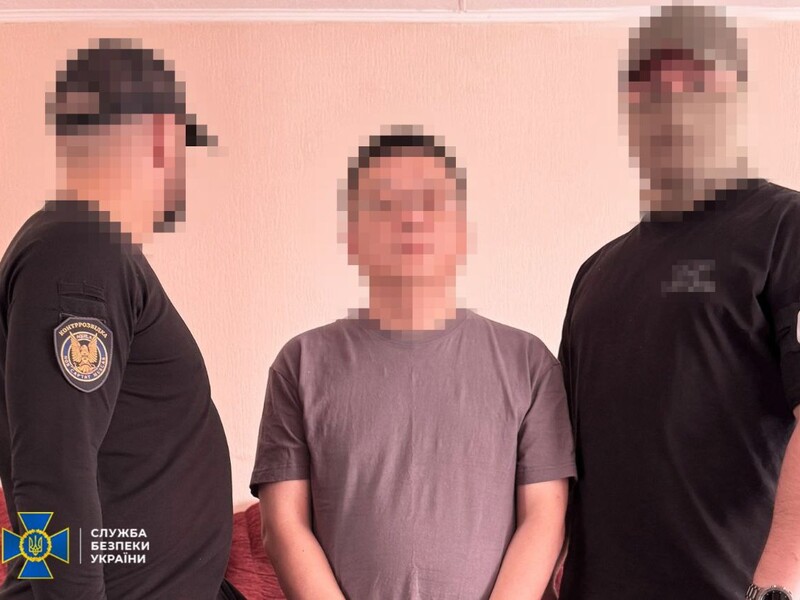 СБУ задержала граждан Китая, которые, вероятно, пытались вывезти секретную документацию о "Нептунах"