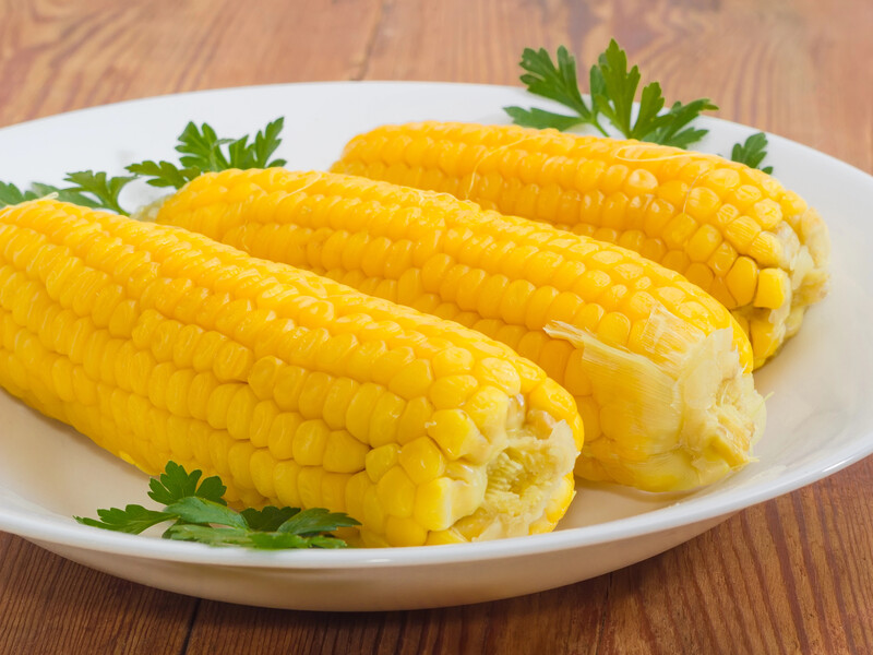 Воспользуйтесь этим секретом – и вареная кукуруза всегда будет мягкой и вкусной. Рецепт за 15 минут 