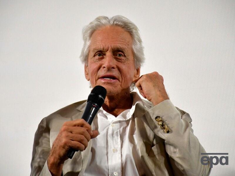 Дуглас неожиданно объявил о завершении карьеры. Что стало причиной