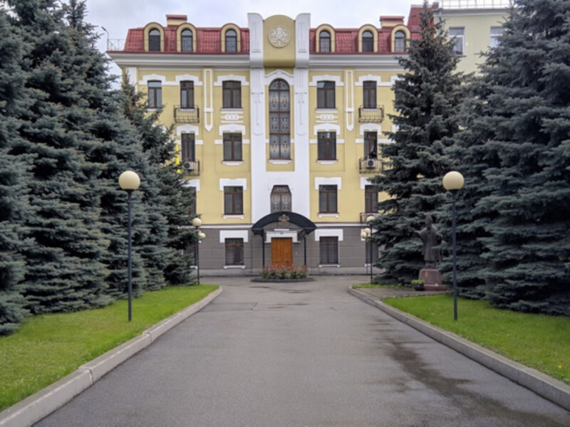 Росіяни під час обстрілу Києва пошкодили посольство Ватикану