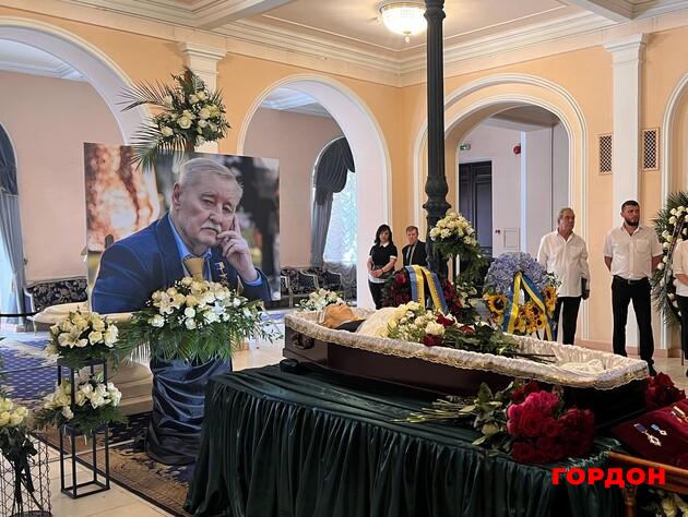В Киеве прощаются с композитором, Героем Украины Игорем Покладом. Фото
