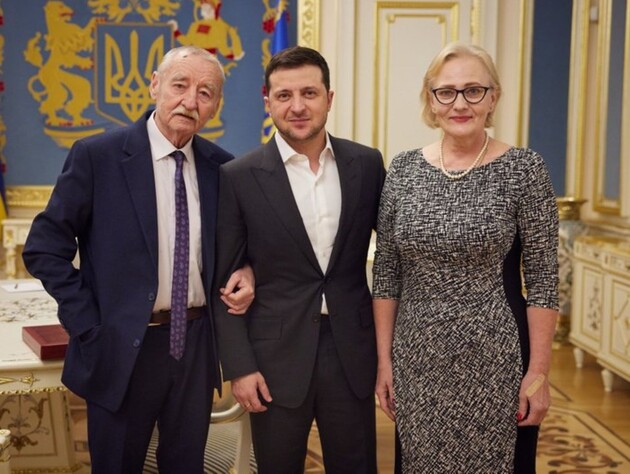 Прощання з Покладом. Президент України передав вінок. Фото