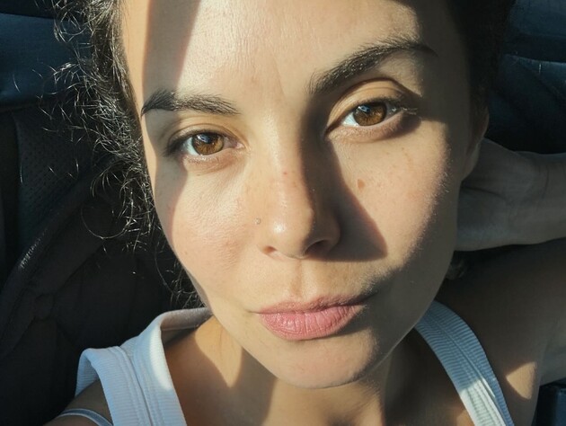 Каменських у сукні-комбінації прогулялася Києвом