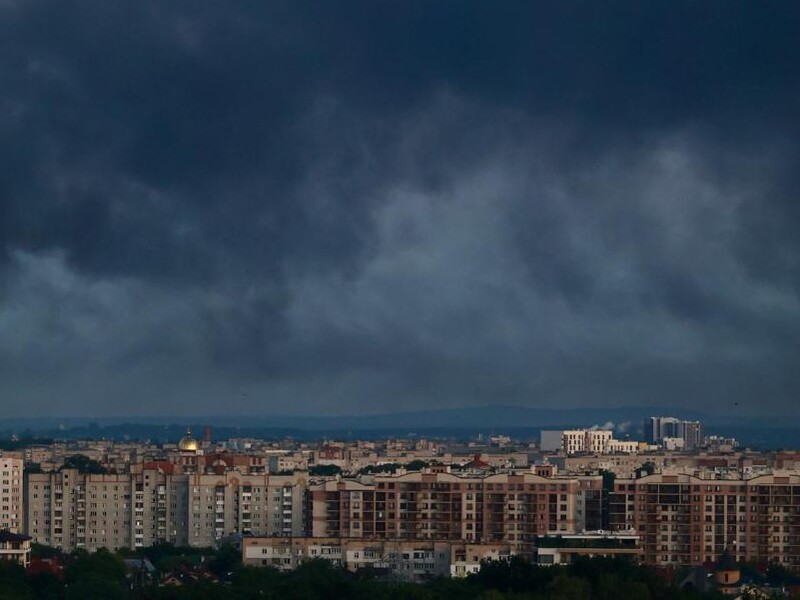 ПВО сбила 25 ракет из 26. Детали ночной массированной атаки РФ на Украину