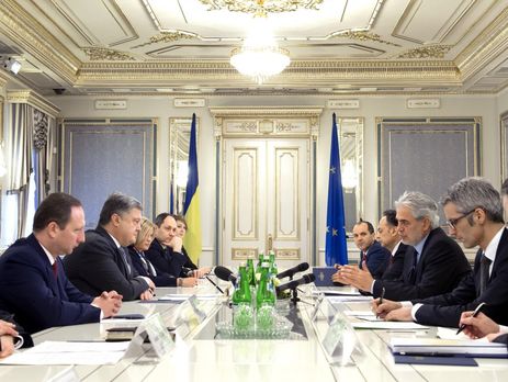 Порошенко: Россия постоянно нарушает Минские соглашения