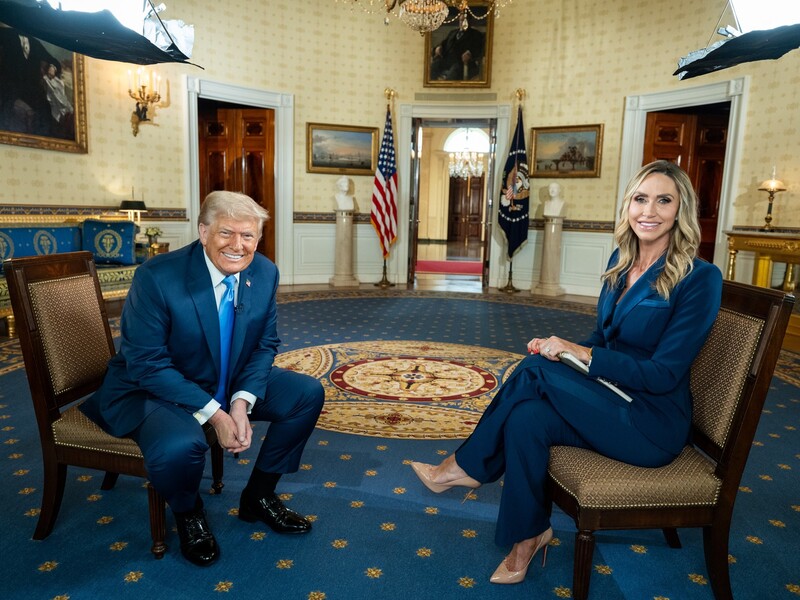 Трамп хочет, чтобы его запомнили как "хорошего человека, который спас США"