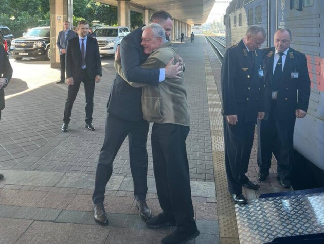 Келлог прибув до Києва. В Офісі президента розкрили тему візиту