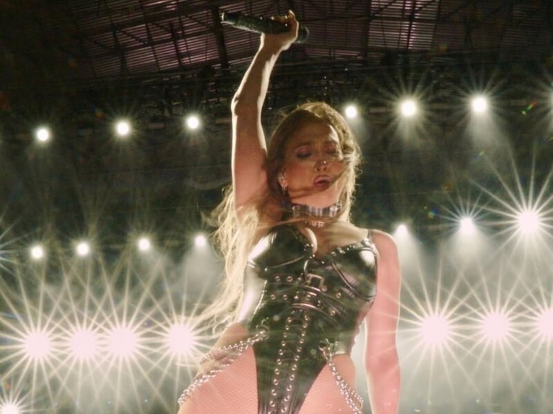 Дружина відомого українського ведучого відірвалася на концерті Лопес в Іспанії. Відео