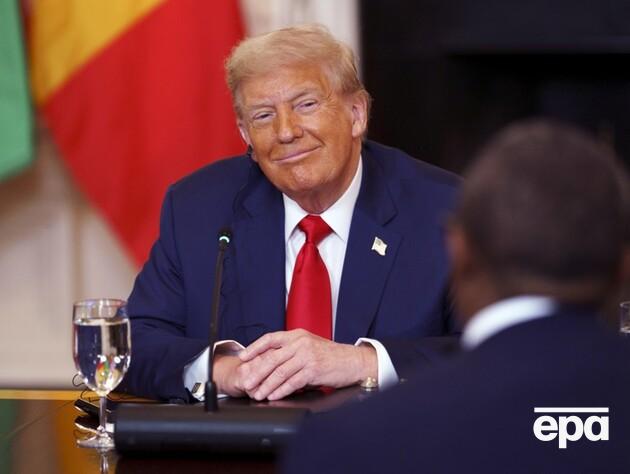 Трамп розповів, як реагує на лестощі