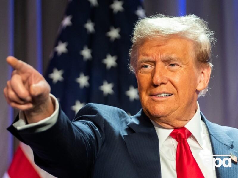 Трамп підтримує удари по Москві й Санкт-Петербургу? FT дізналася подробиці його розмови із Зеленським 