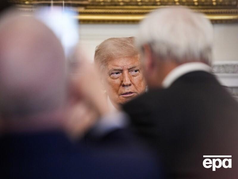 Трамп усе ще думає, що Росія переможе у війні проти України – Politico