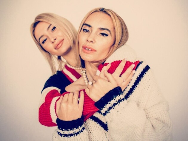 Порно видео: Анам маған оны жалауға рұқсат берді