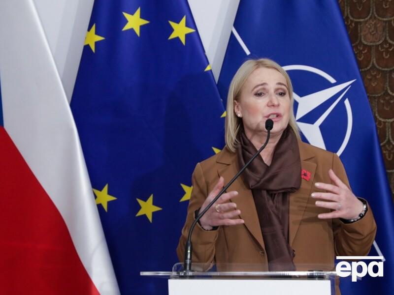 "Опускается слишком низко". В Чехии отреагировали на угрозы Бабиша отменить снарядную инициативу для Украины